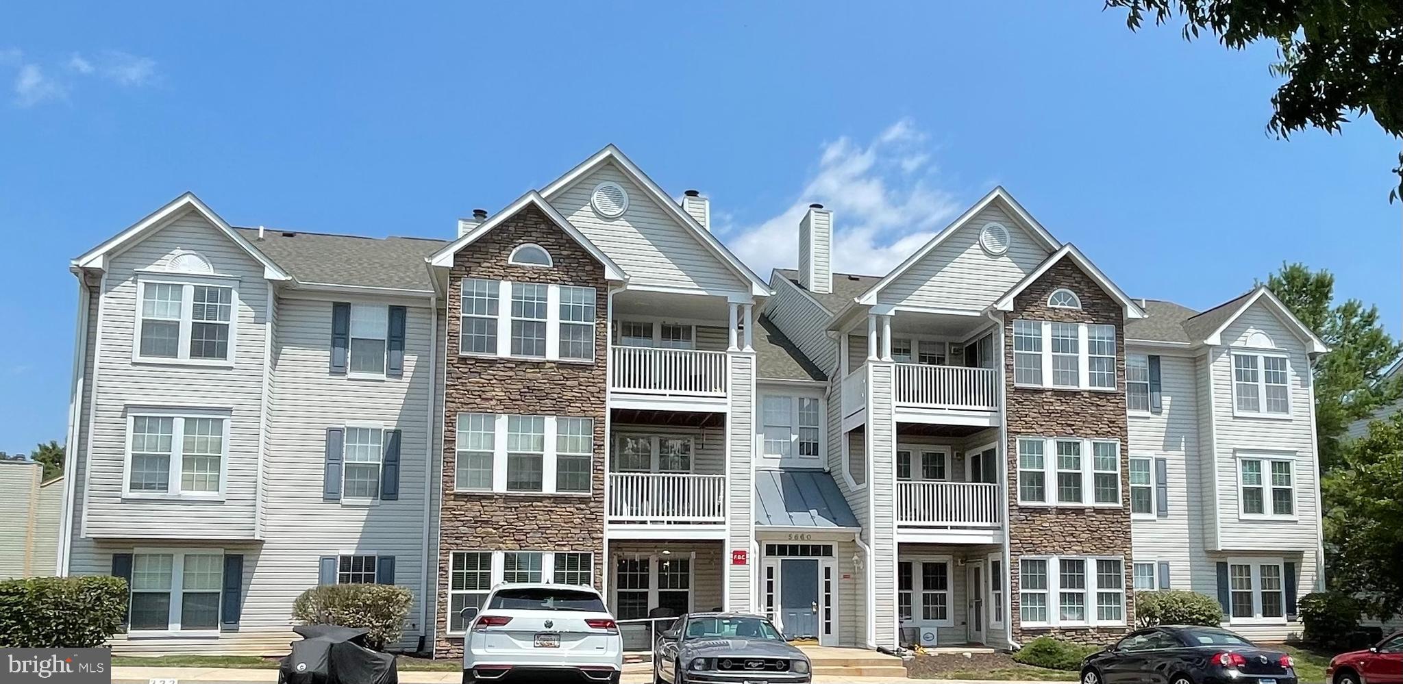 BALLENGER POINT CONDOS - Residential