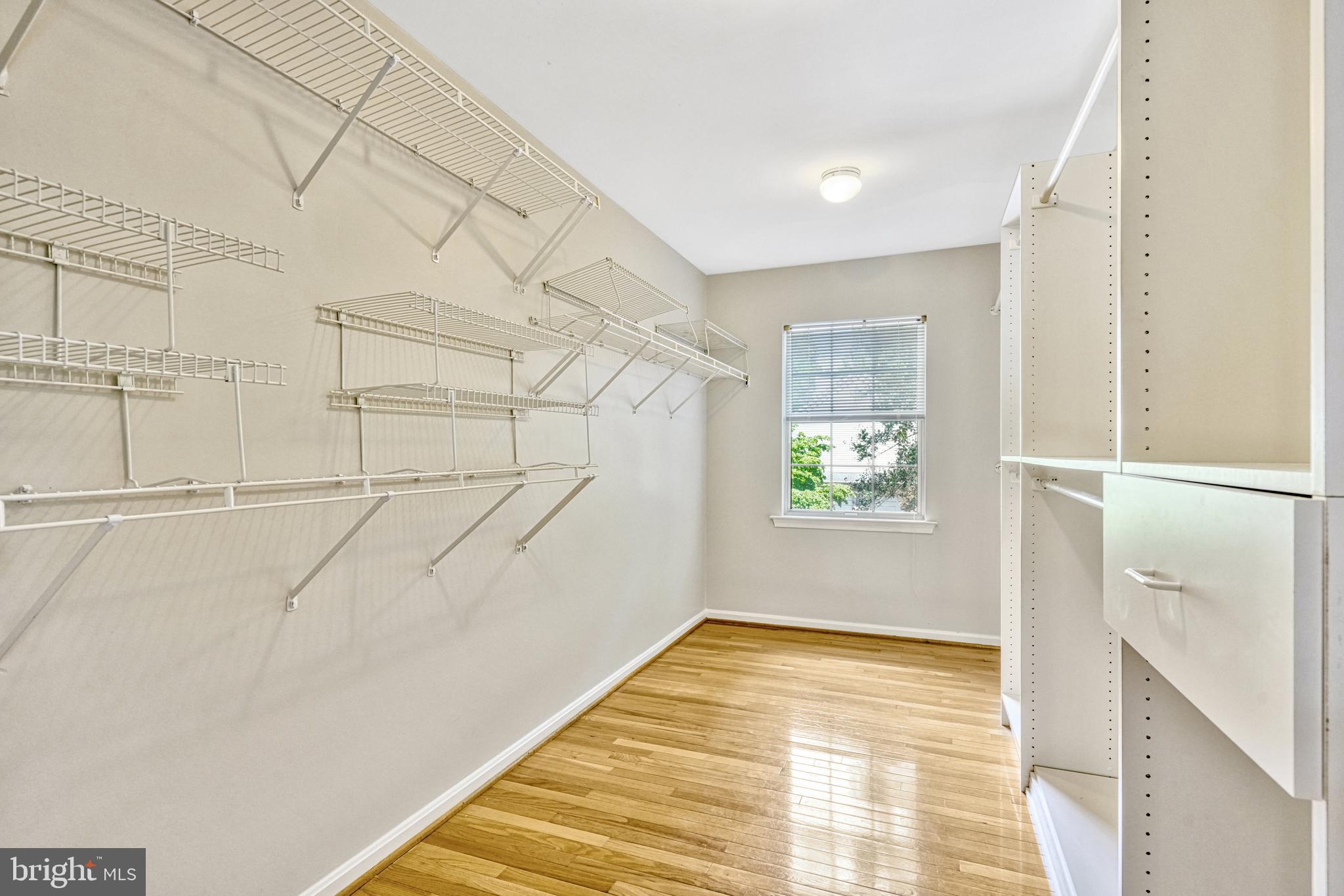 FIVE OAKS LANDING - Residential Lease