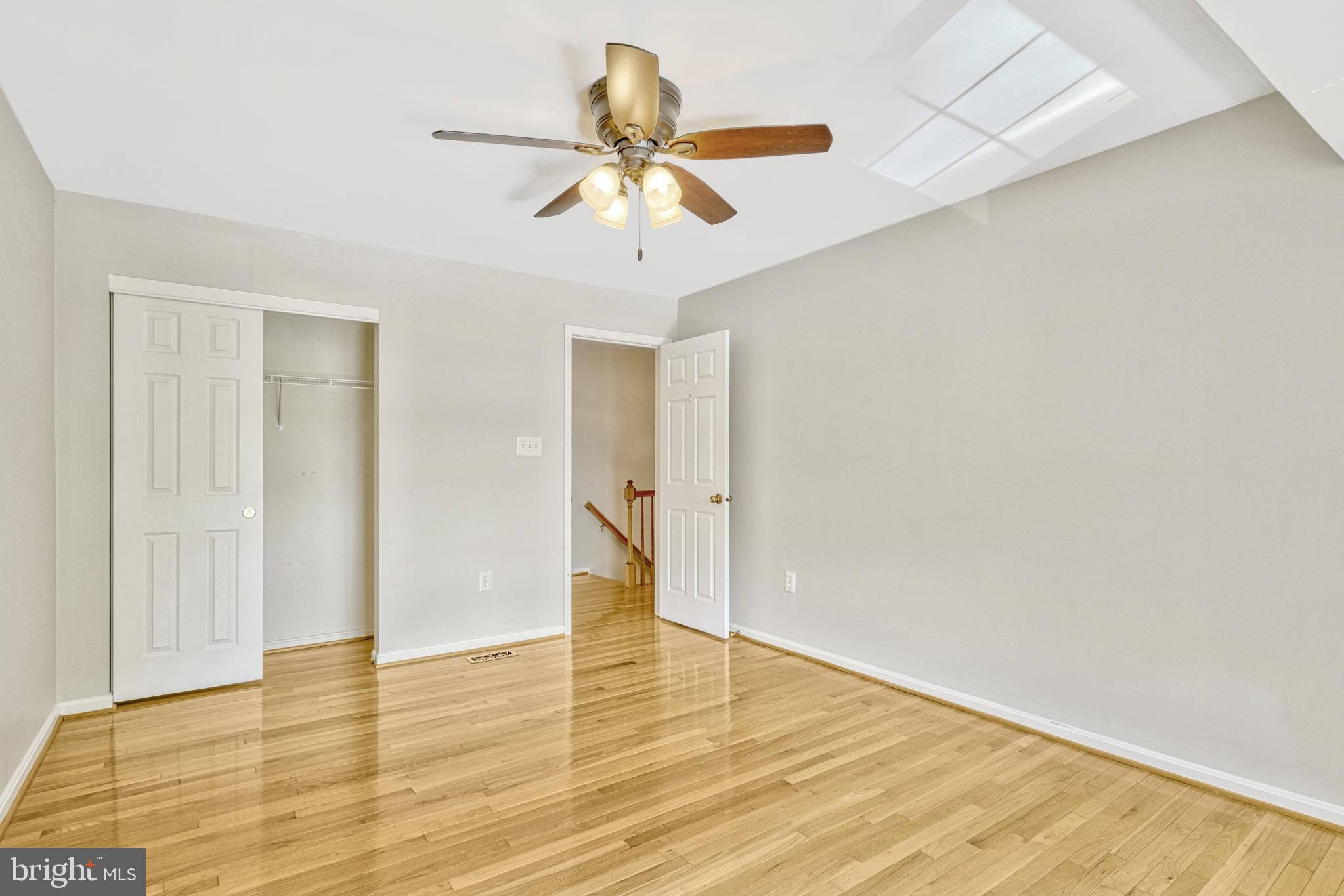 FIVE OAKS LANDING - Residential Lease