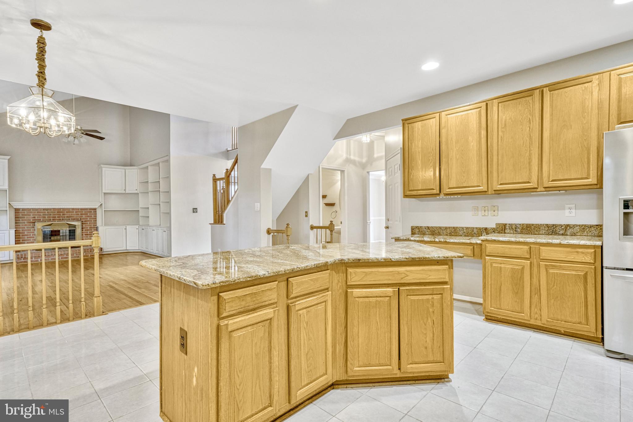 FIVE OAKS LANDING - Residential Lease