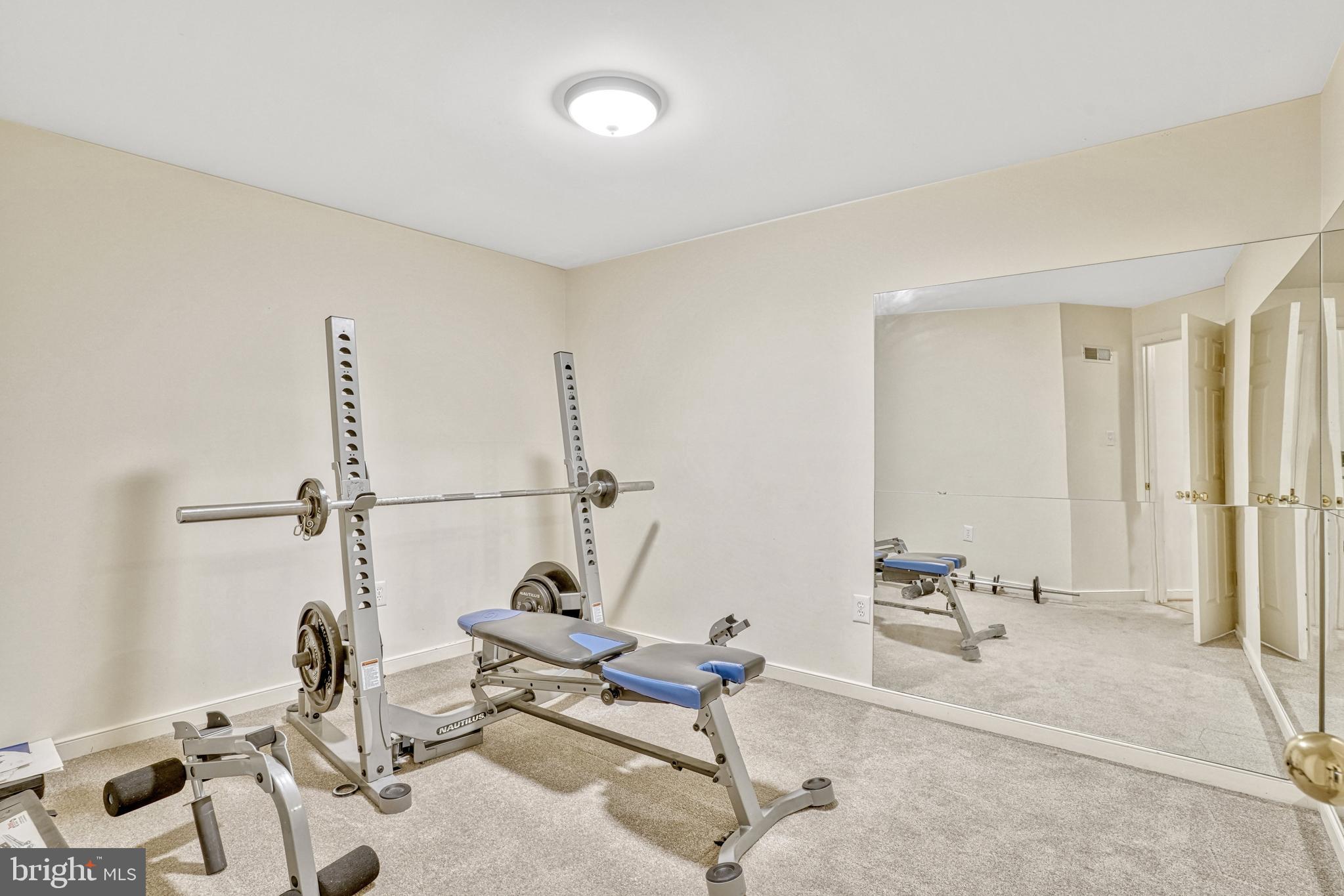 FIVE OAKS LANDING - Residential Lease