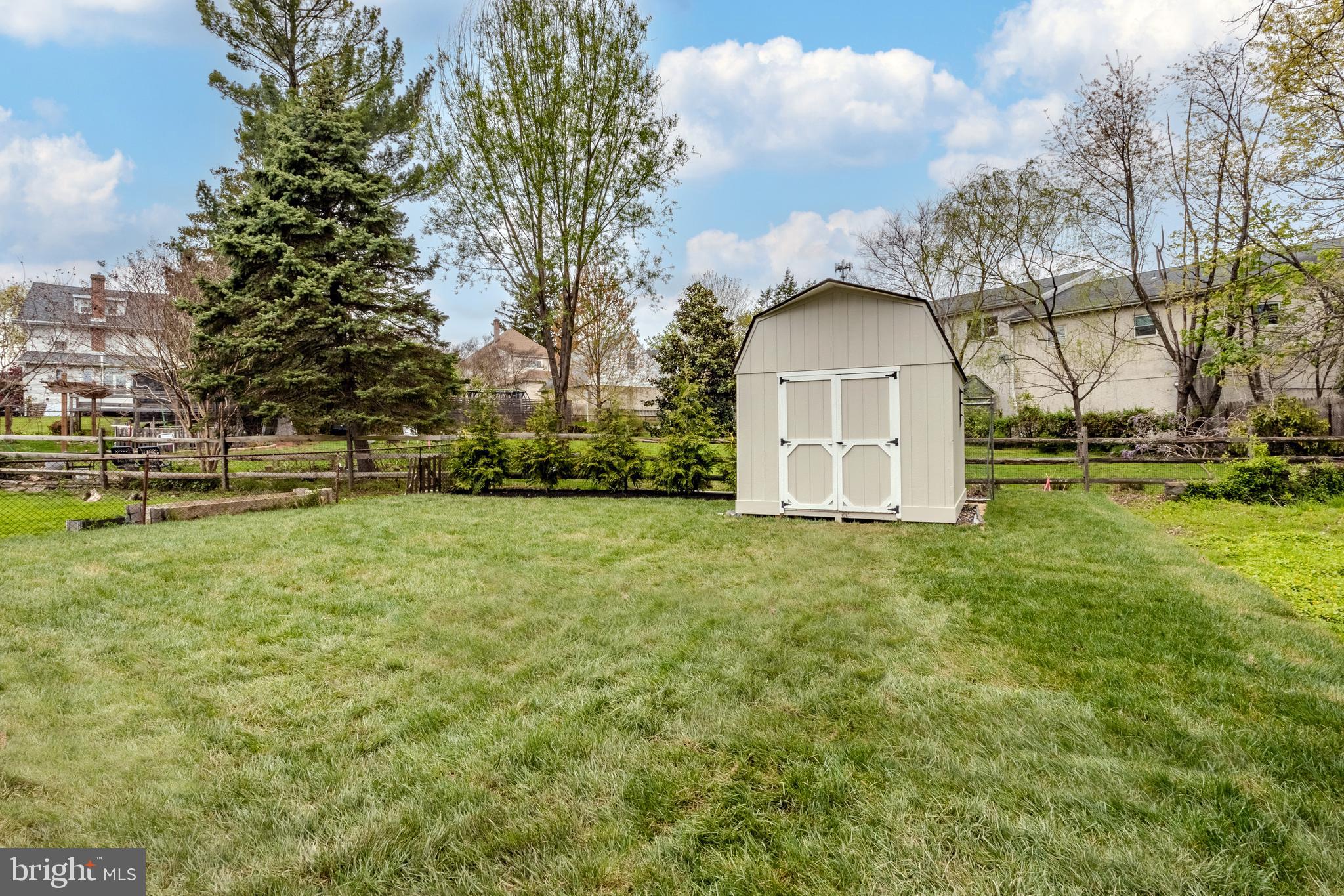 OAKMONT - Residential