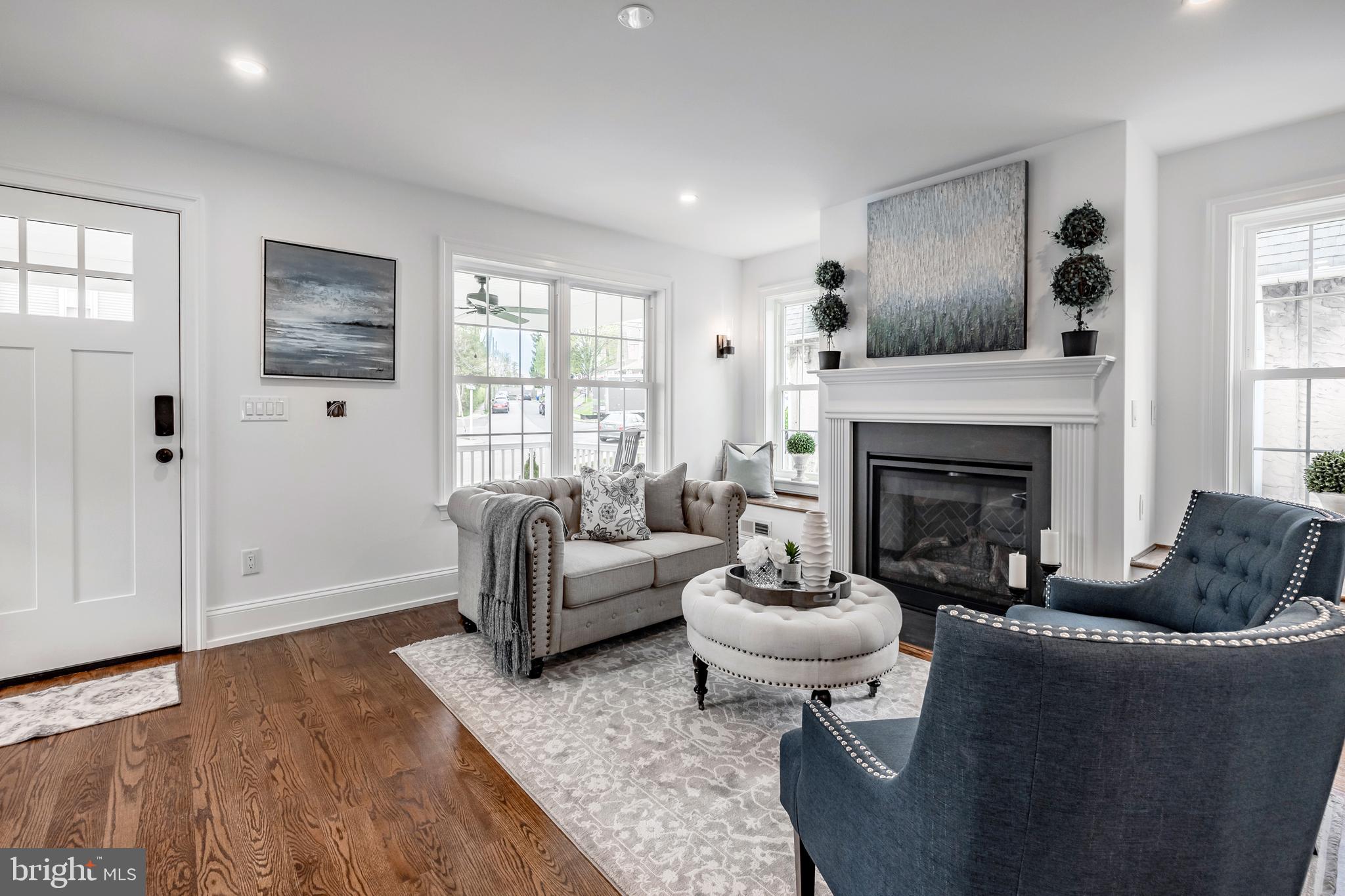 OAKMONT - Residential