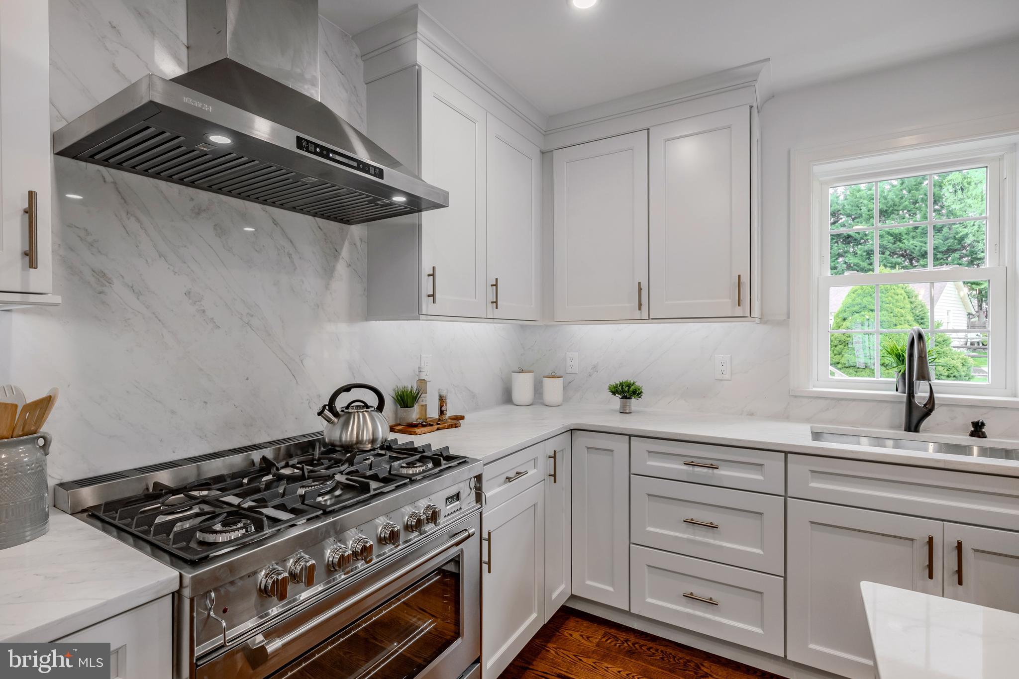 OAKMONT - Residential