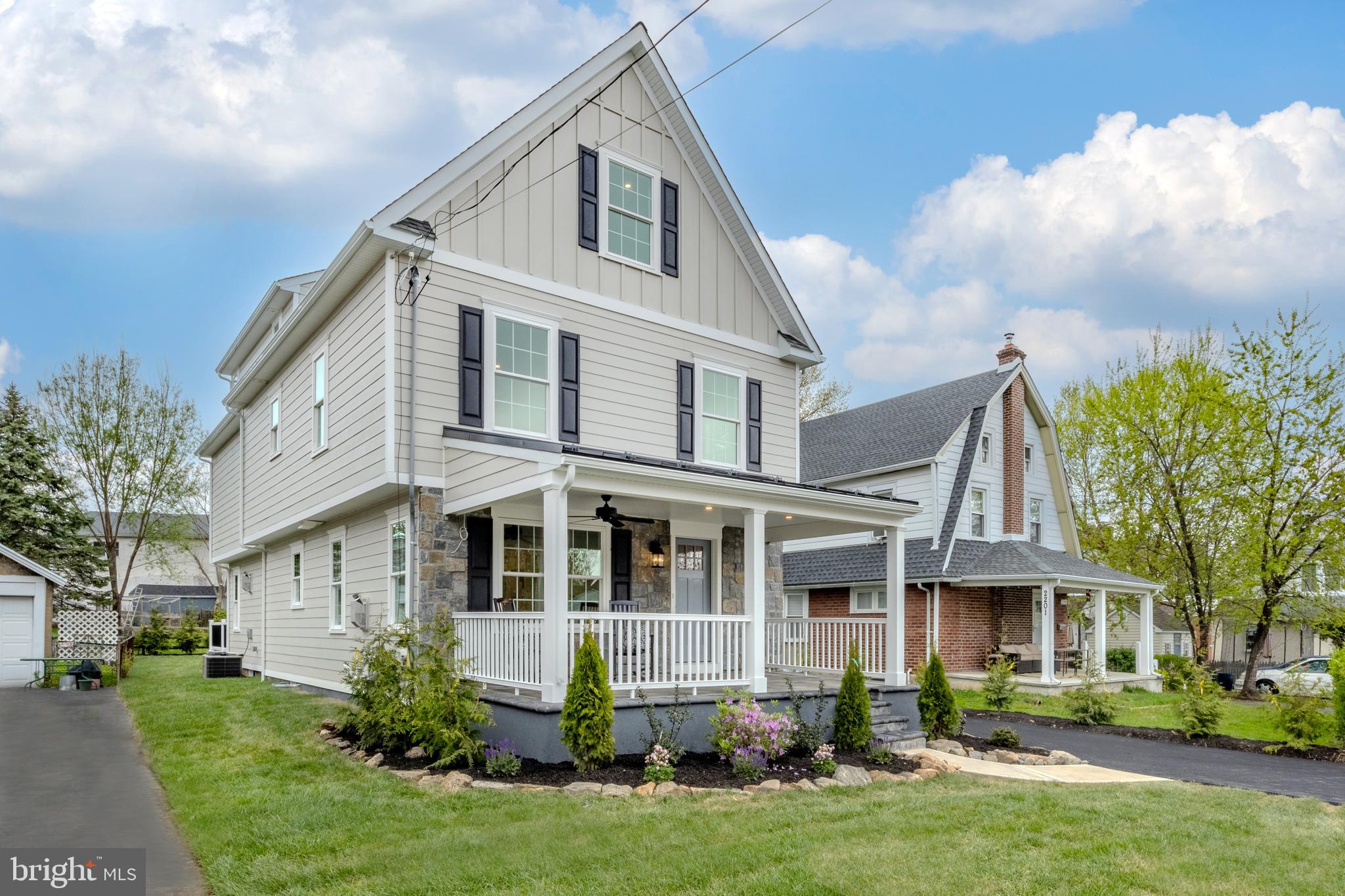 OAKMONT - Residential