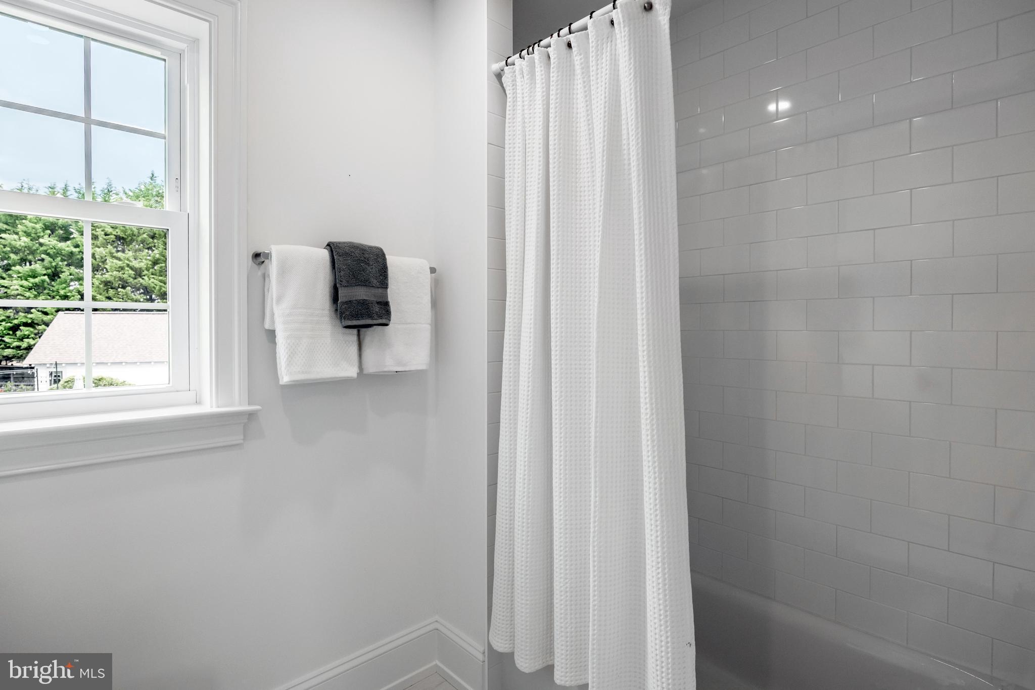 OAKMONT - Residential