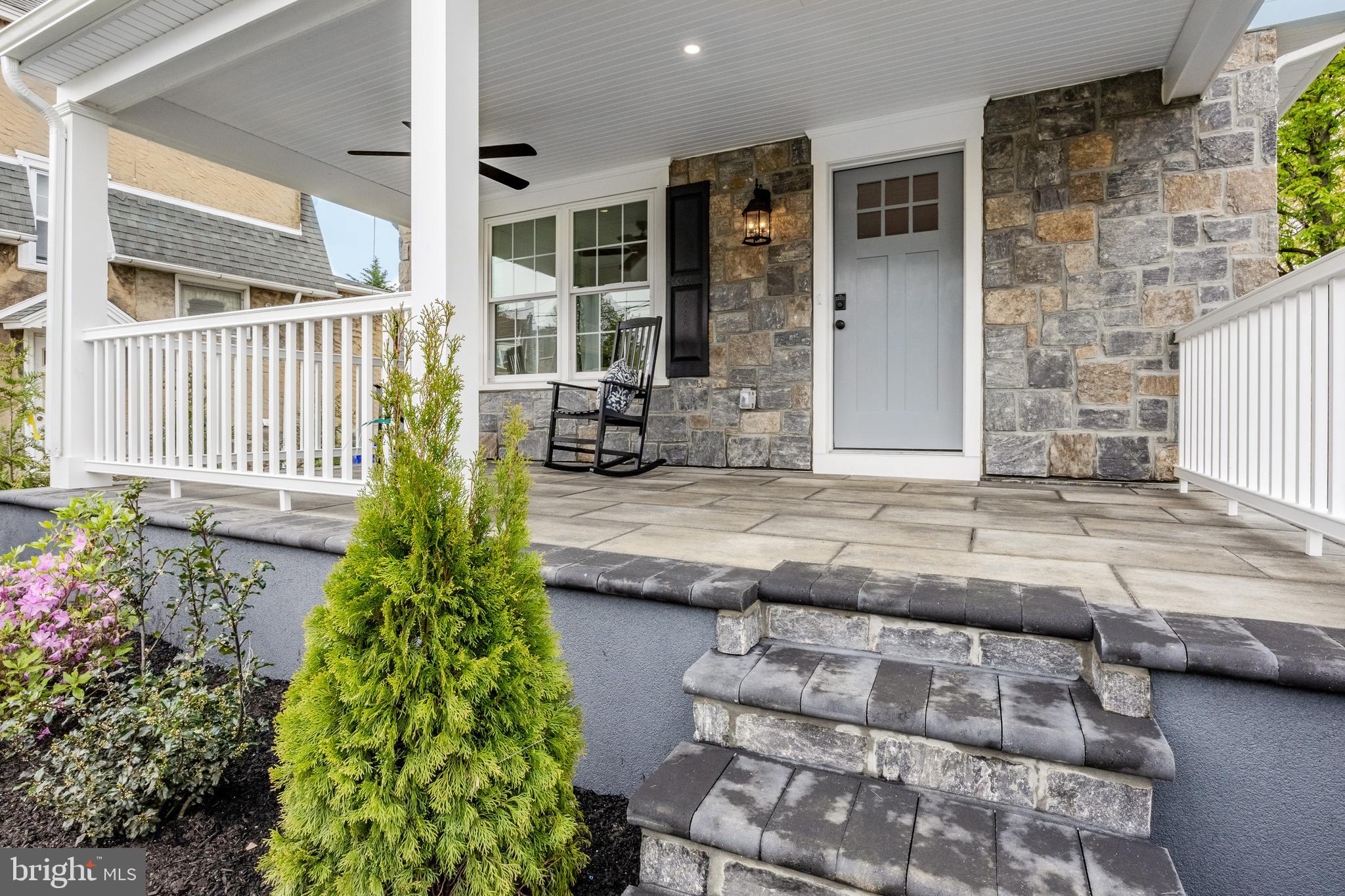 OAKMONT - Residential