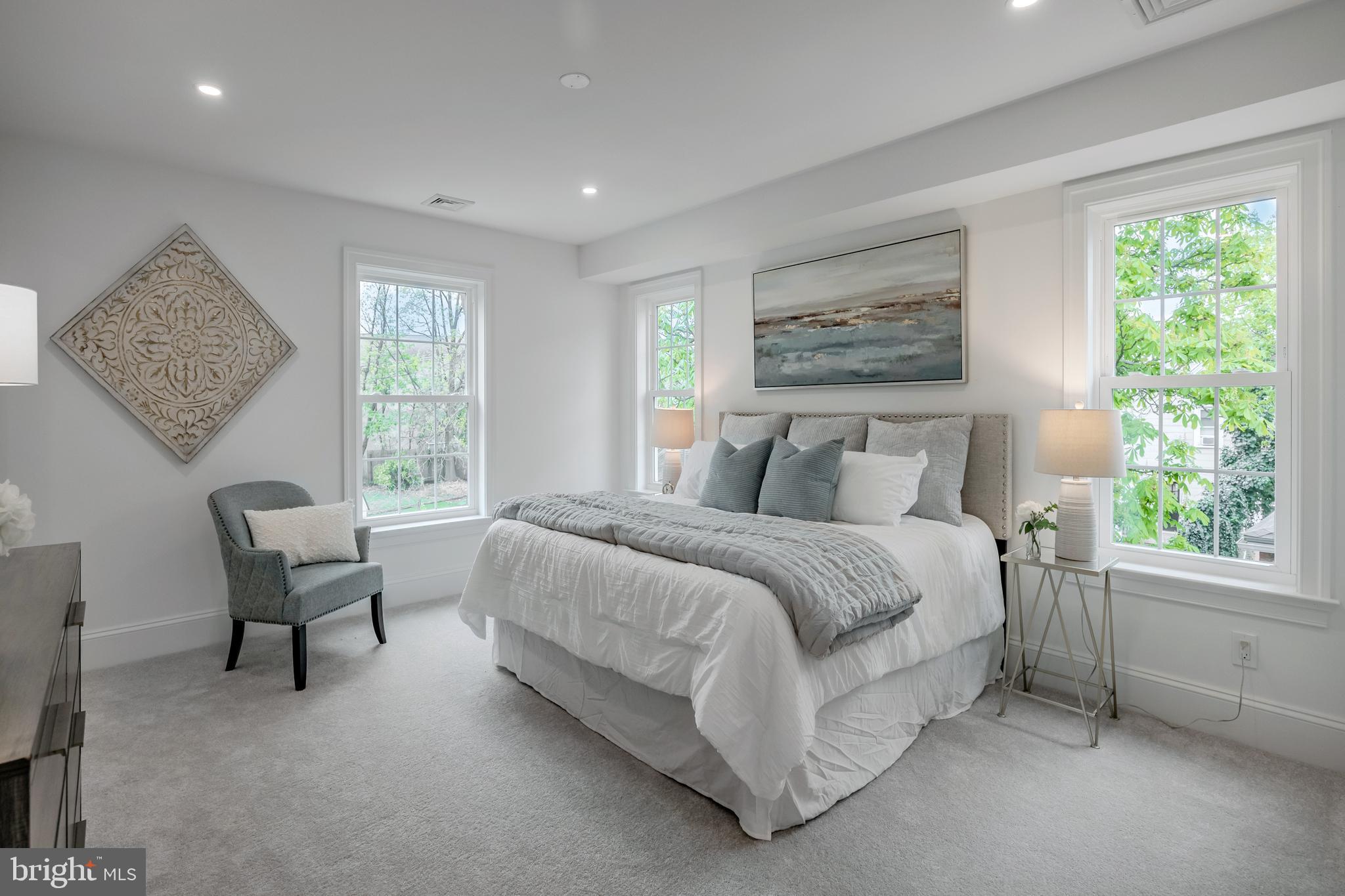 OAKMONT - Residential