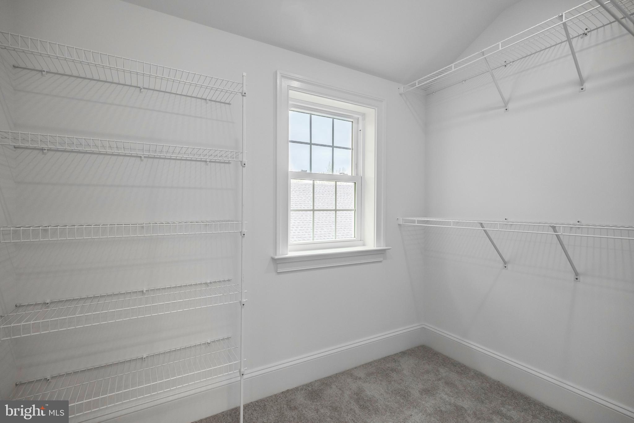 OAKMONT - Residential