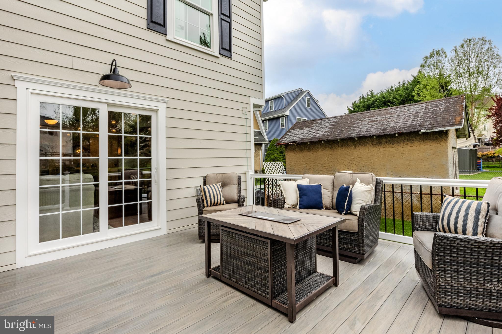 OAKMONT - Residential