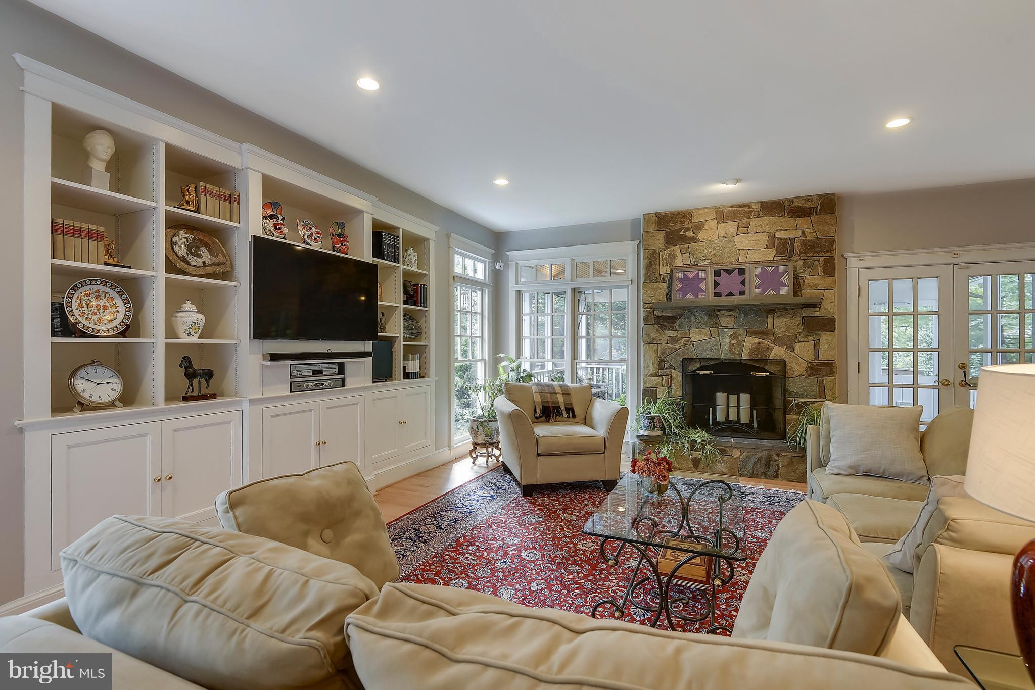 SPRINGHILL - Residential