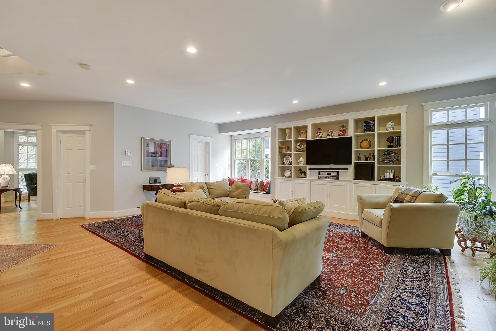 SPRINGHILL - Residential