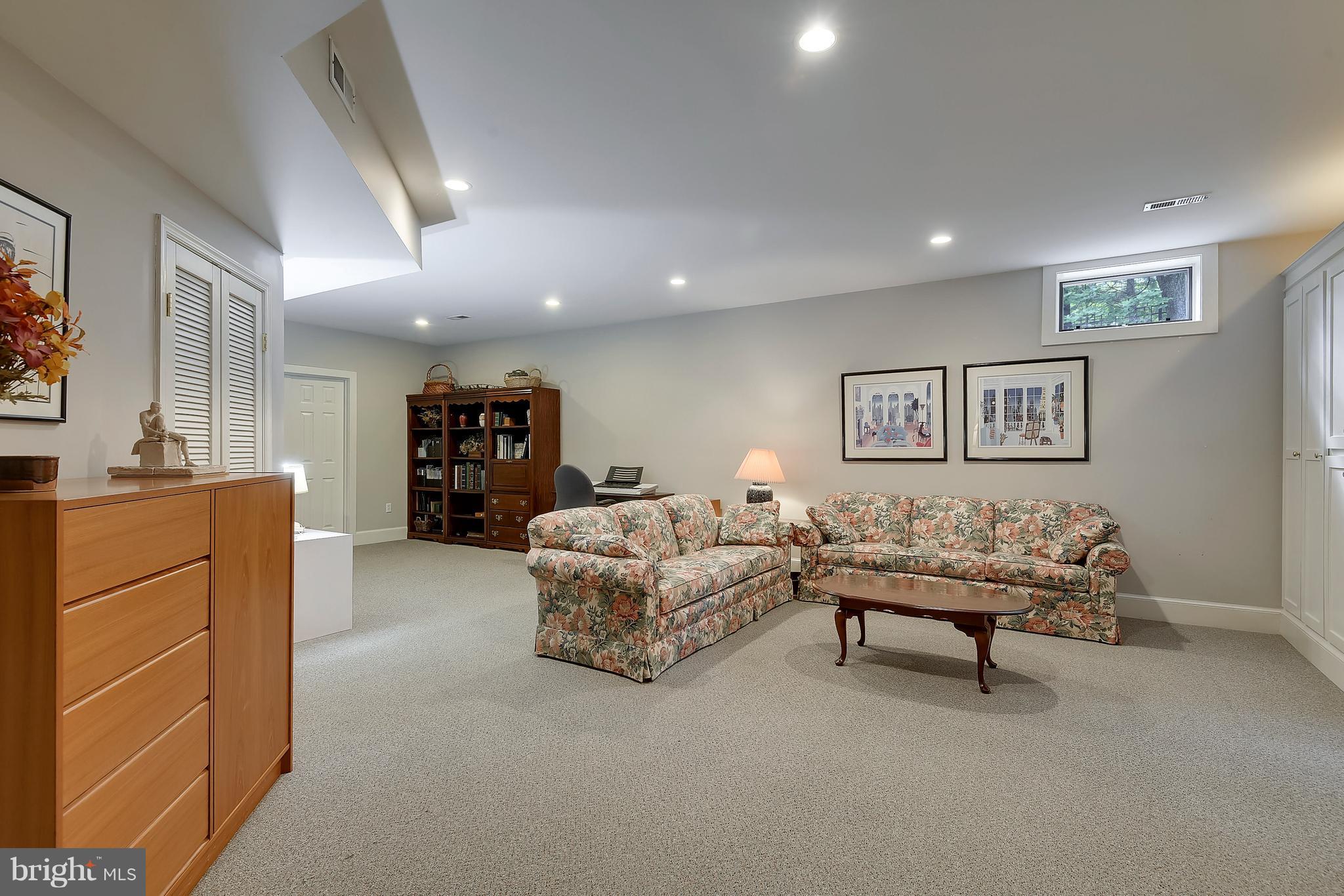 SPRINGHILL - Residential