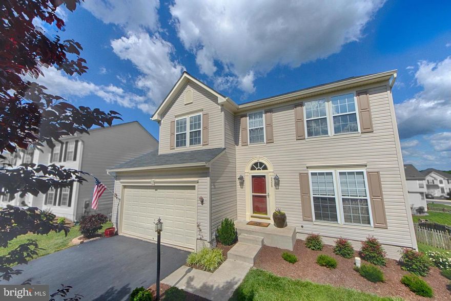 Look no further, your chance to own a home in Braemar community.Original owner 5 Bdrm 3 full & 1 half bath home close to shopping, I-66, VRE,&top rated schools.New exterior paint & chalk. Professional lawn care.New interior paint.Walkout basement w/ stamped concrete patio. Beautiful backyard & deck great for entertaining w/ a built in awning.Newer HVAC w/ humidifier.New basement carpet.