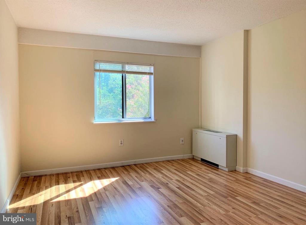 WESTLAKE TERRACE - Residential Lease