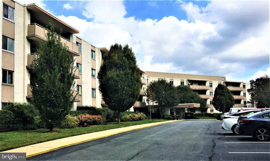 WESTLAKE TERRACE - Residential Lease