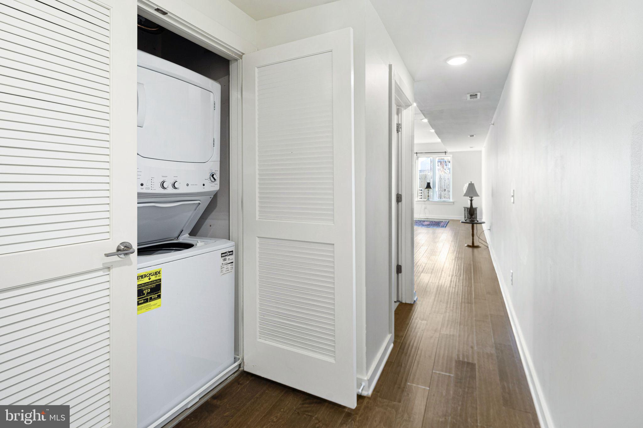 NORRIS SQUARE - Residential