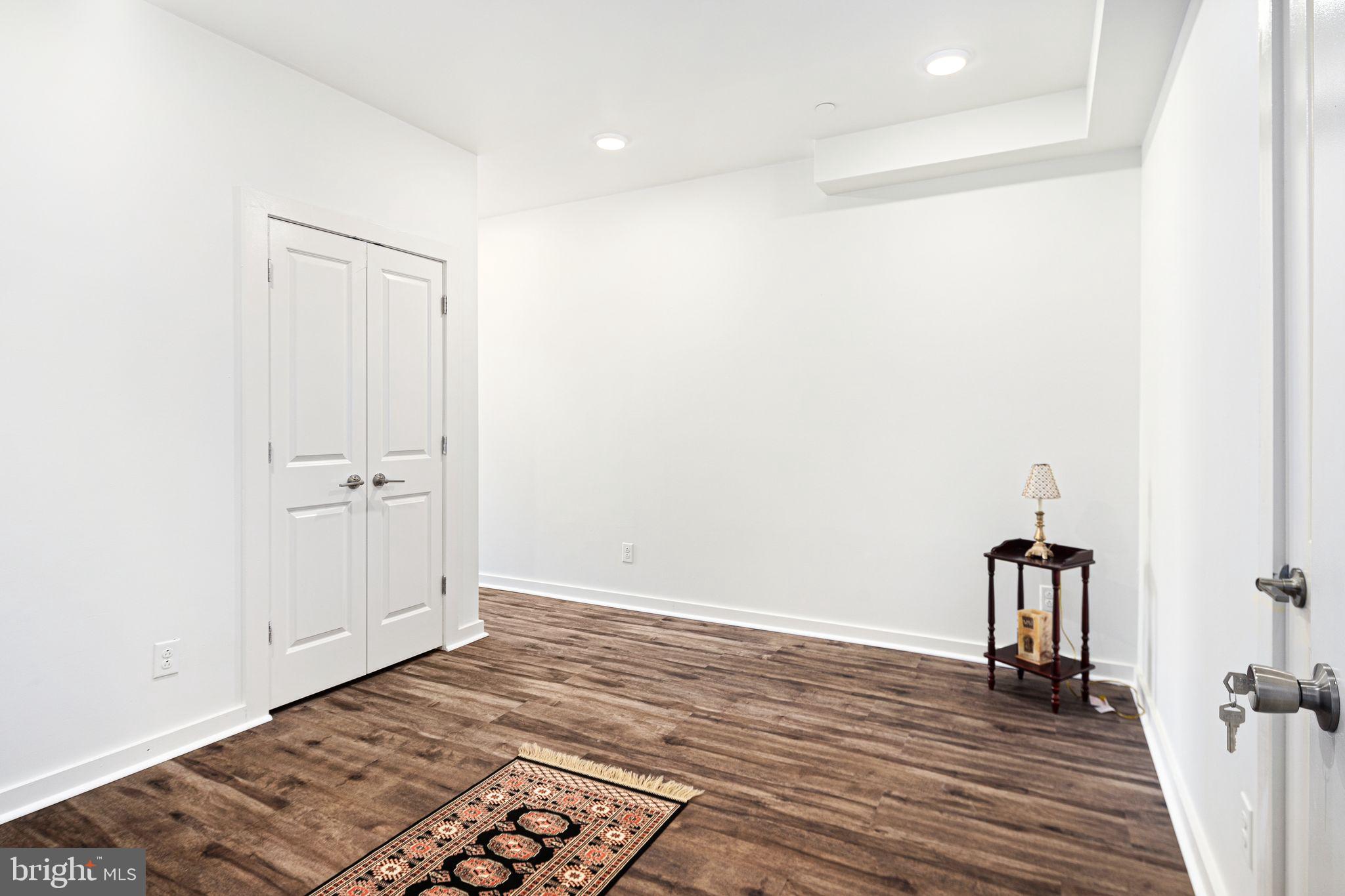 NORRIS SQUARE - Residential