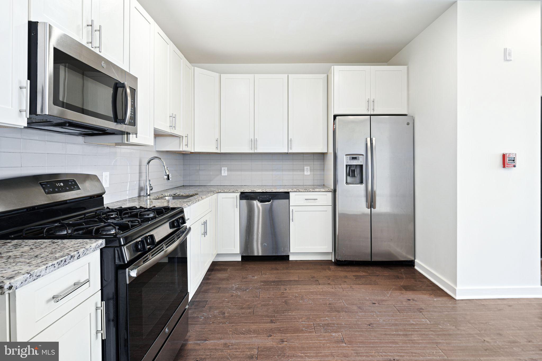 NORRIS SQUARE - Residential