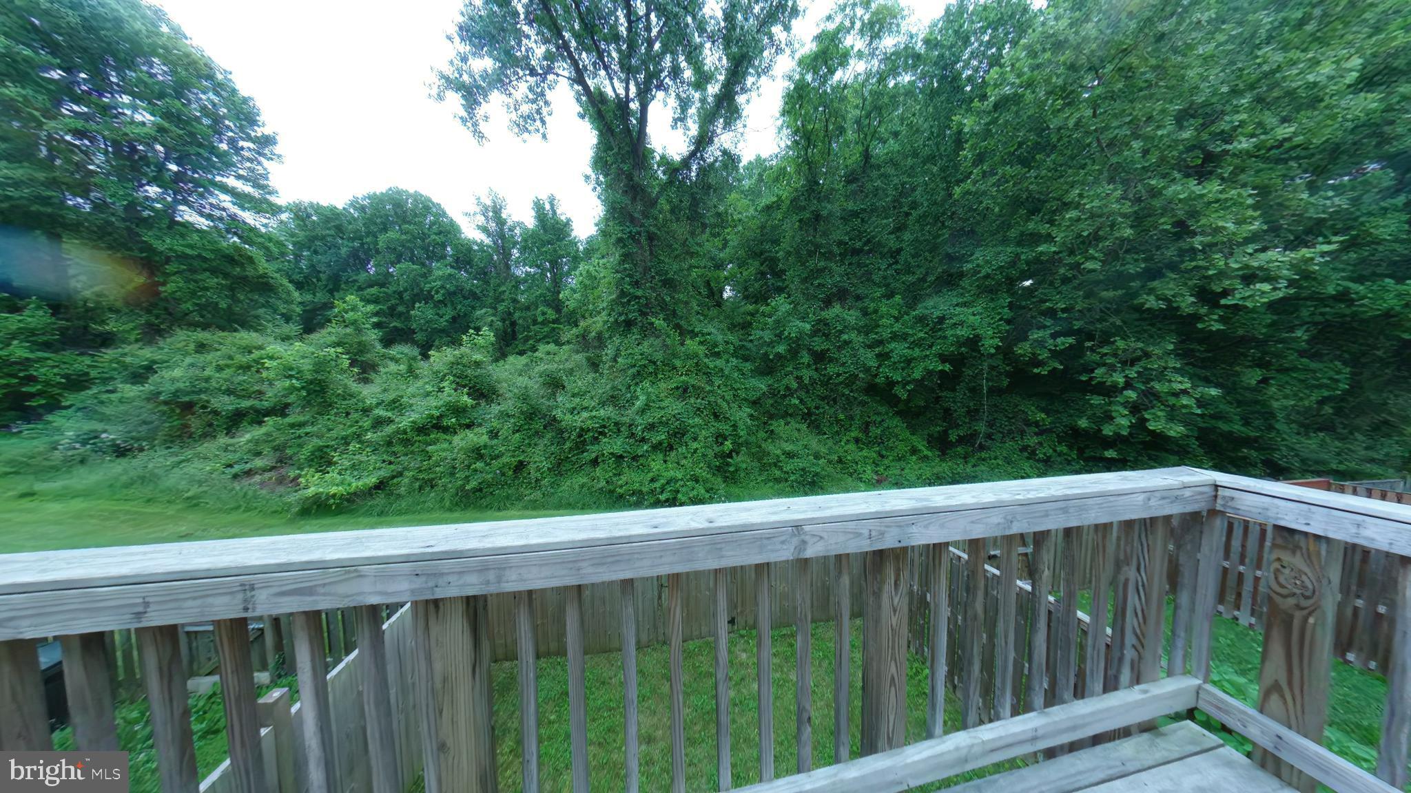 LONDON WOODS - Residential