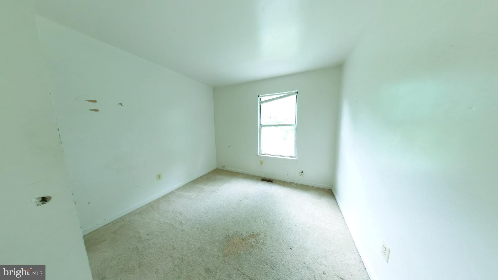 LONDON WOODS - Residential