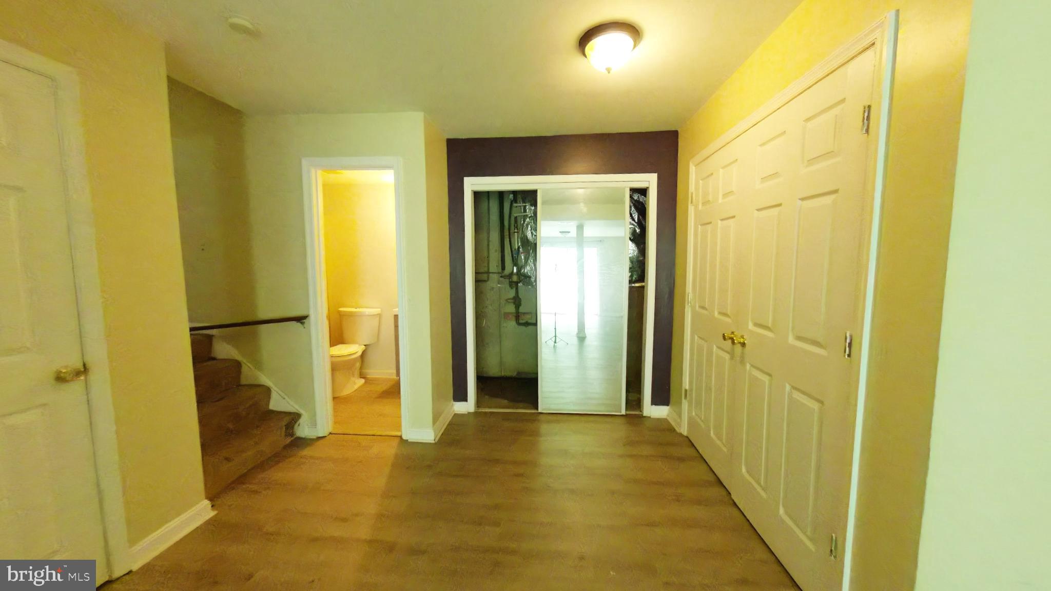 LONDON WOODS - Residential