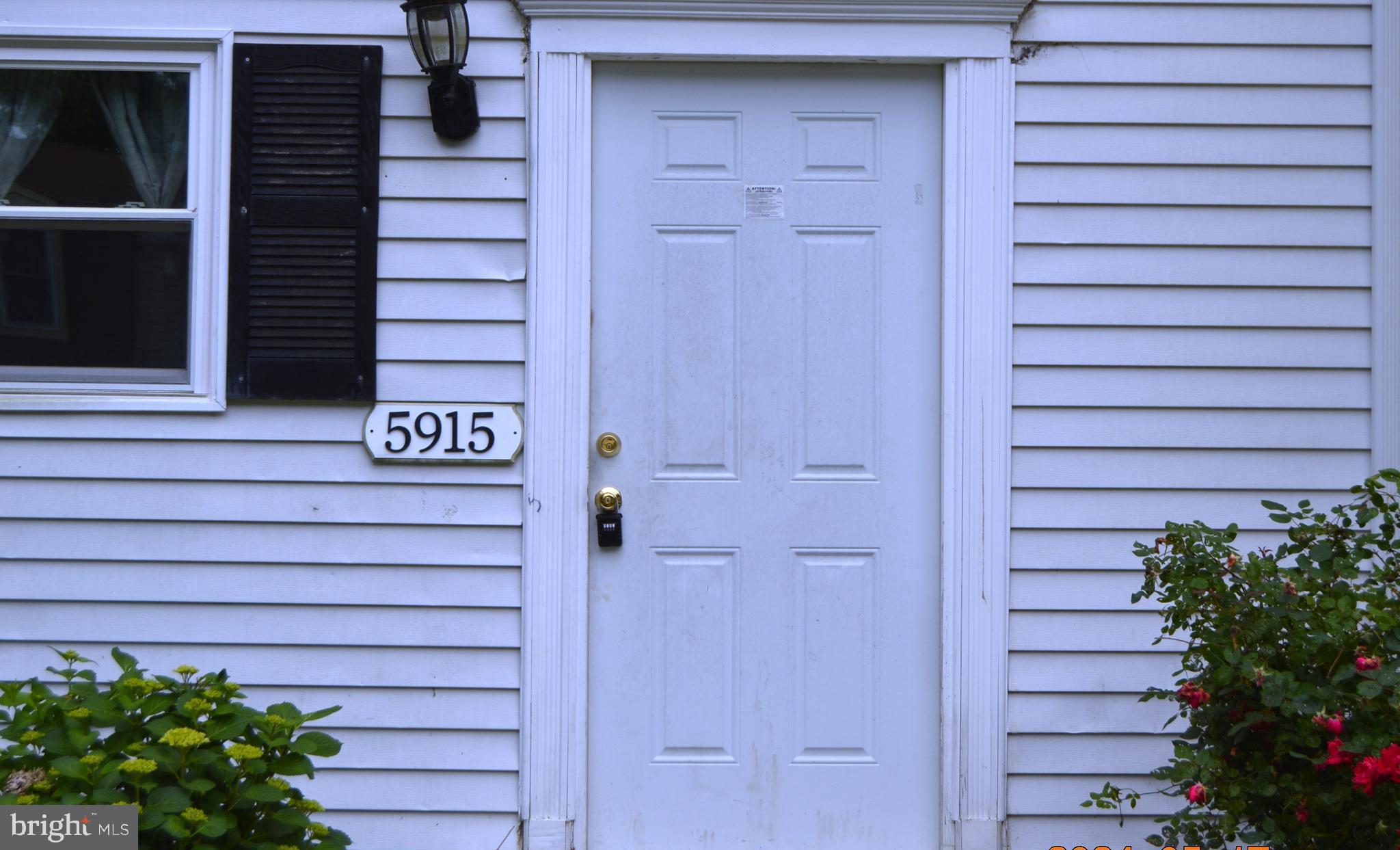 LONDON WOODS - Residential