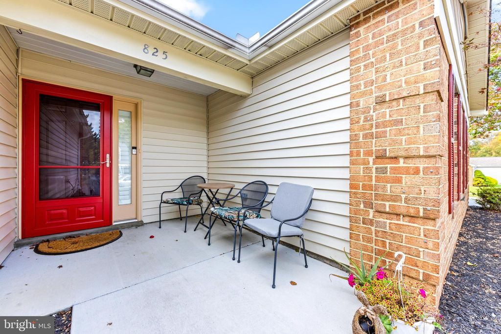 Photo of 825 Coxswain Way, ANNAPOLIS, MD 21401 (MLS # MDAA2128050)