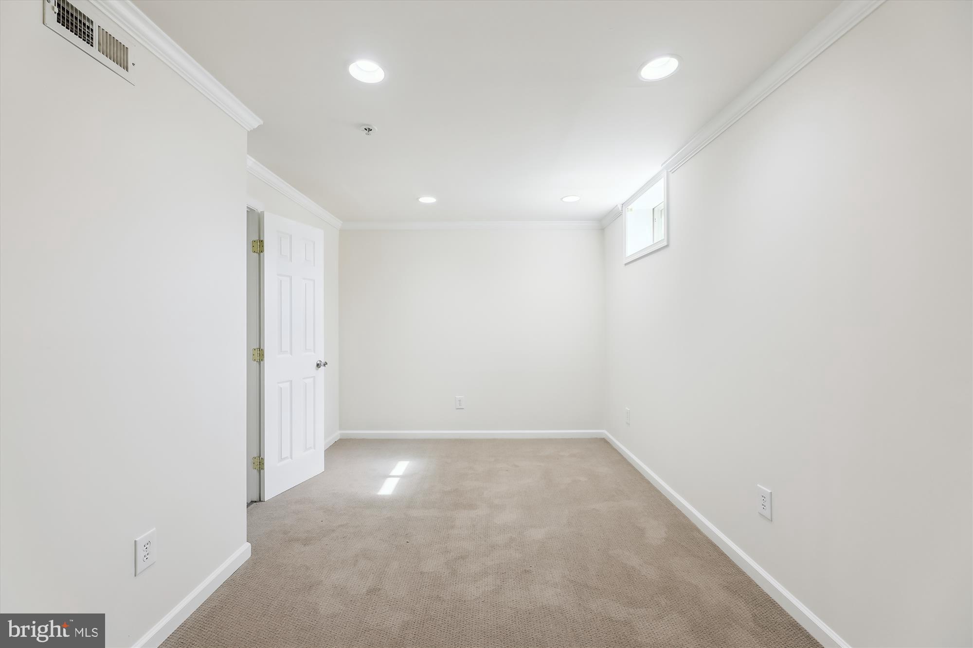 THOMPSON ESTATES - Residential