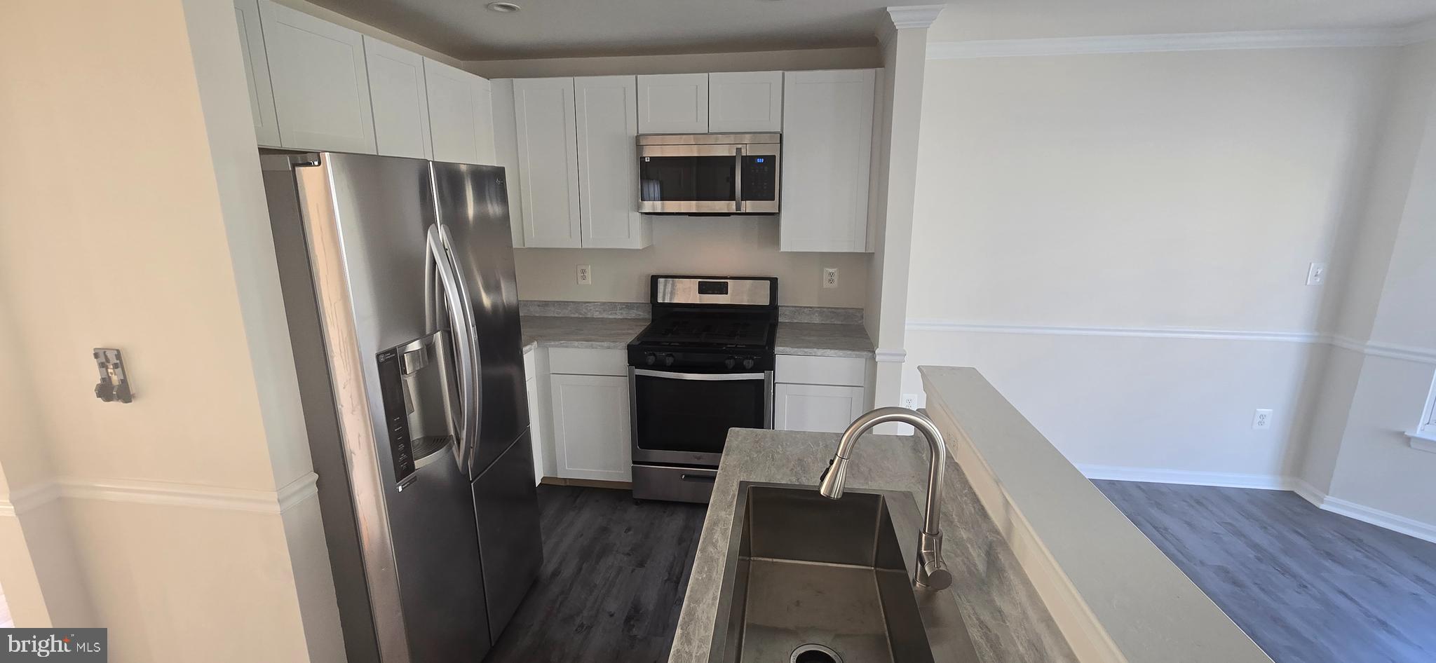 THOMPSON ESTATES - Residential