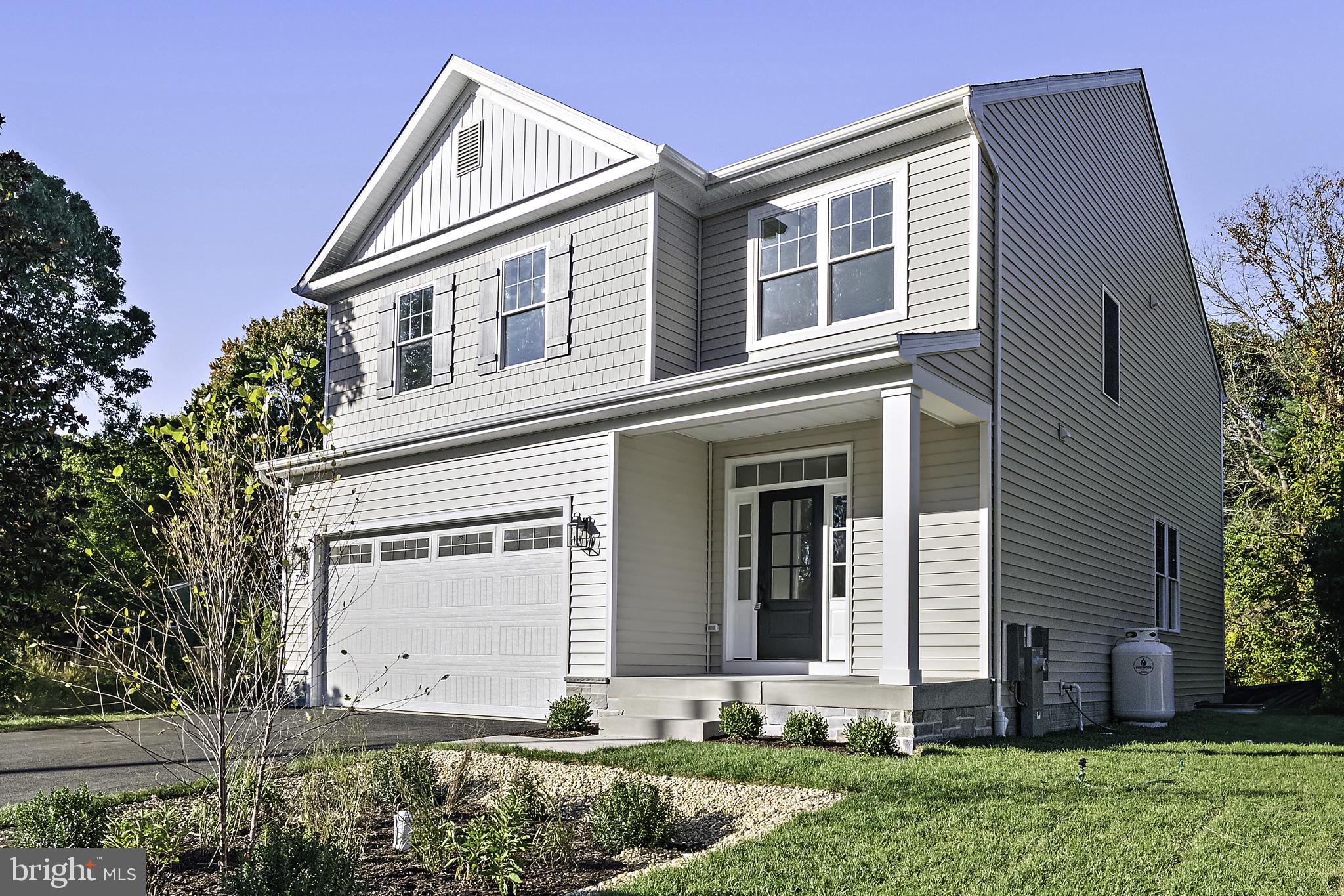 704 OAK GROVE CIRCLE