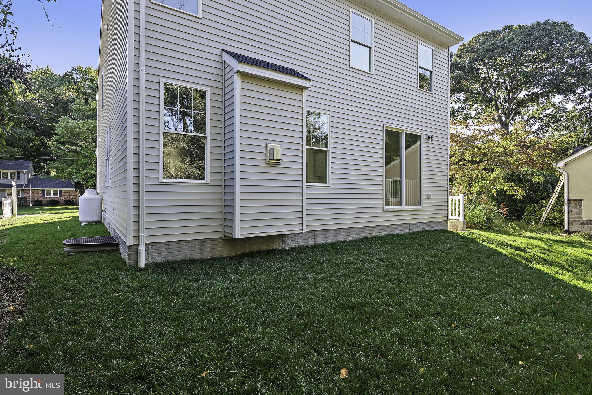704 OAK GROVE CIRCLE