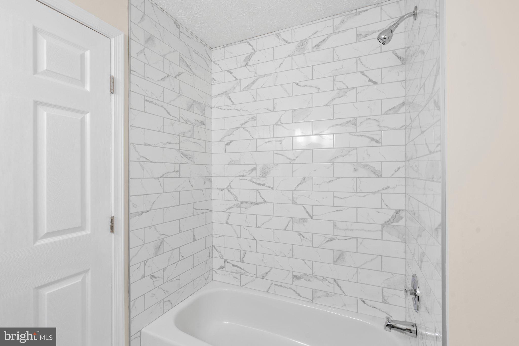 SEVEN OAKS - Residential