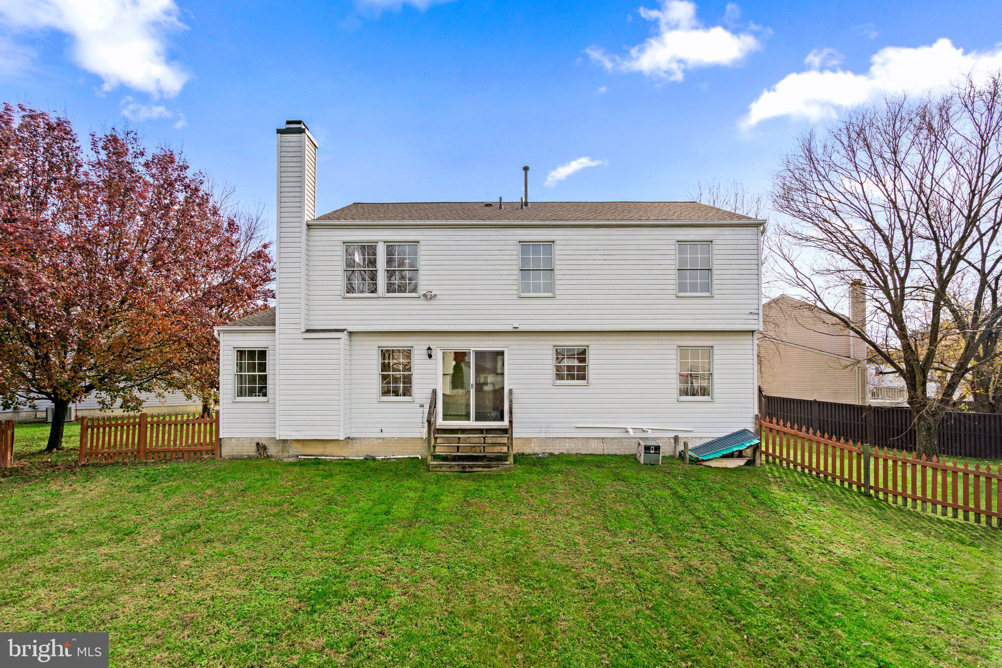 SEVEN OAKS - Residential