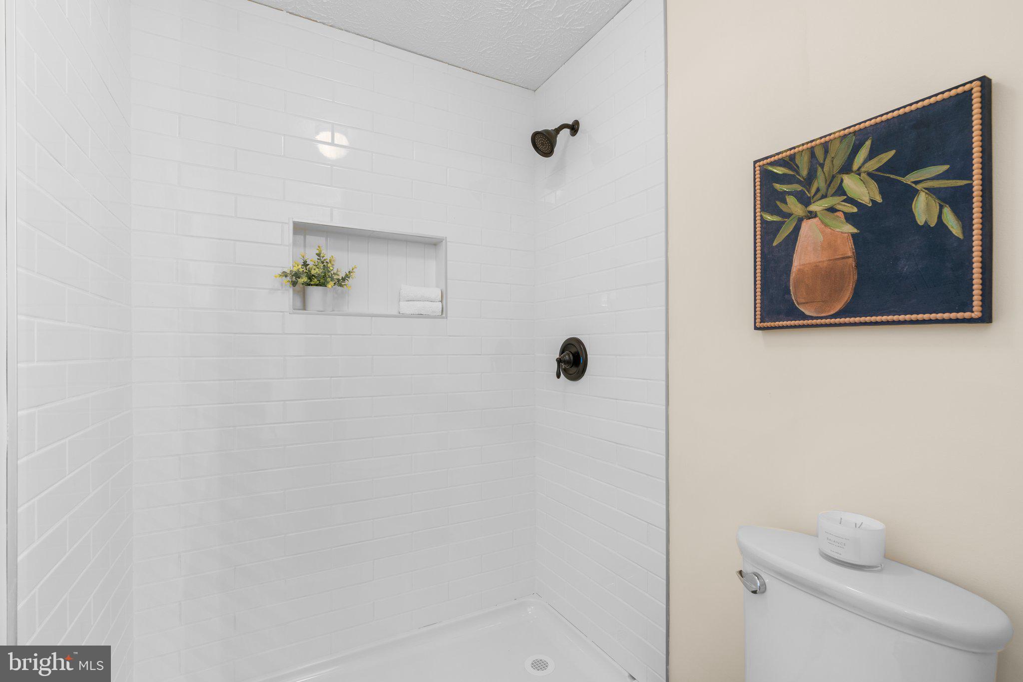 SEVEN OAKS - Residential