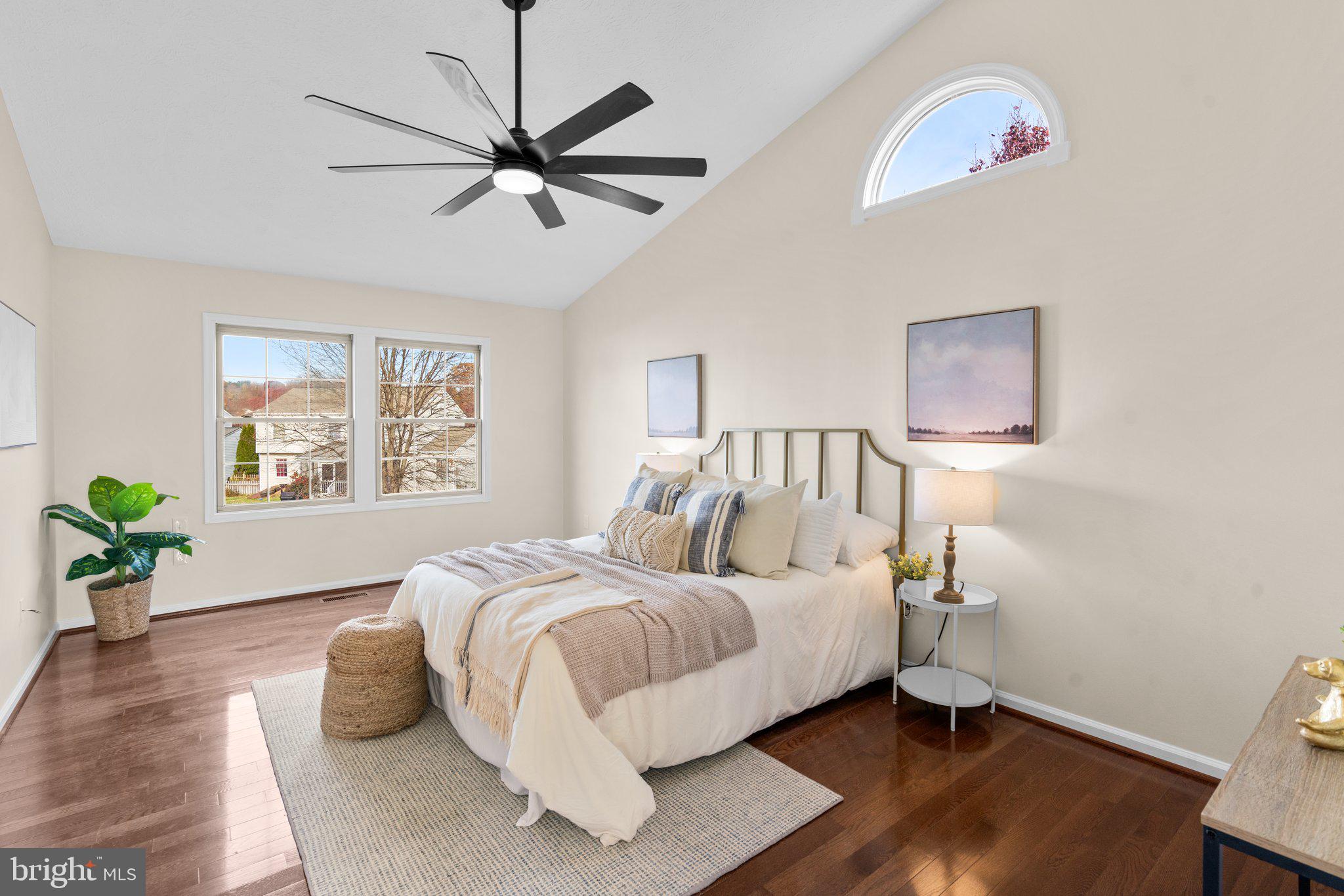 SEVEN OAKS - Residential