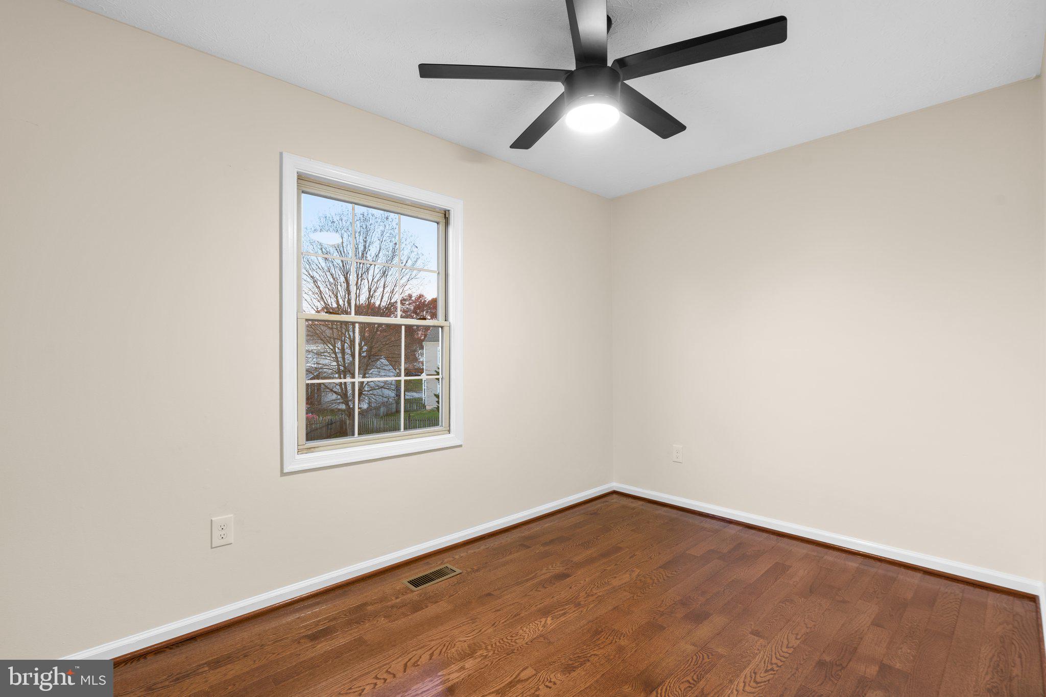 SEVEN OAKS - Residential