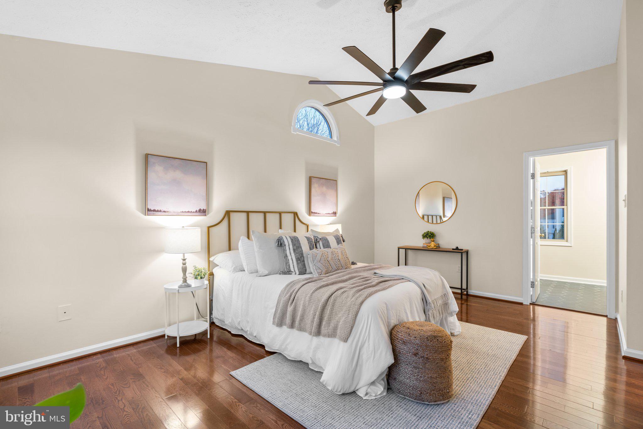 SEVEN OAKS - Residential