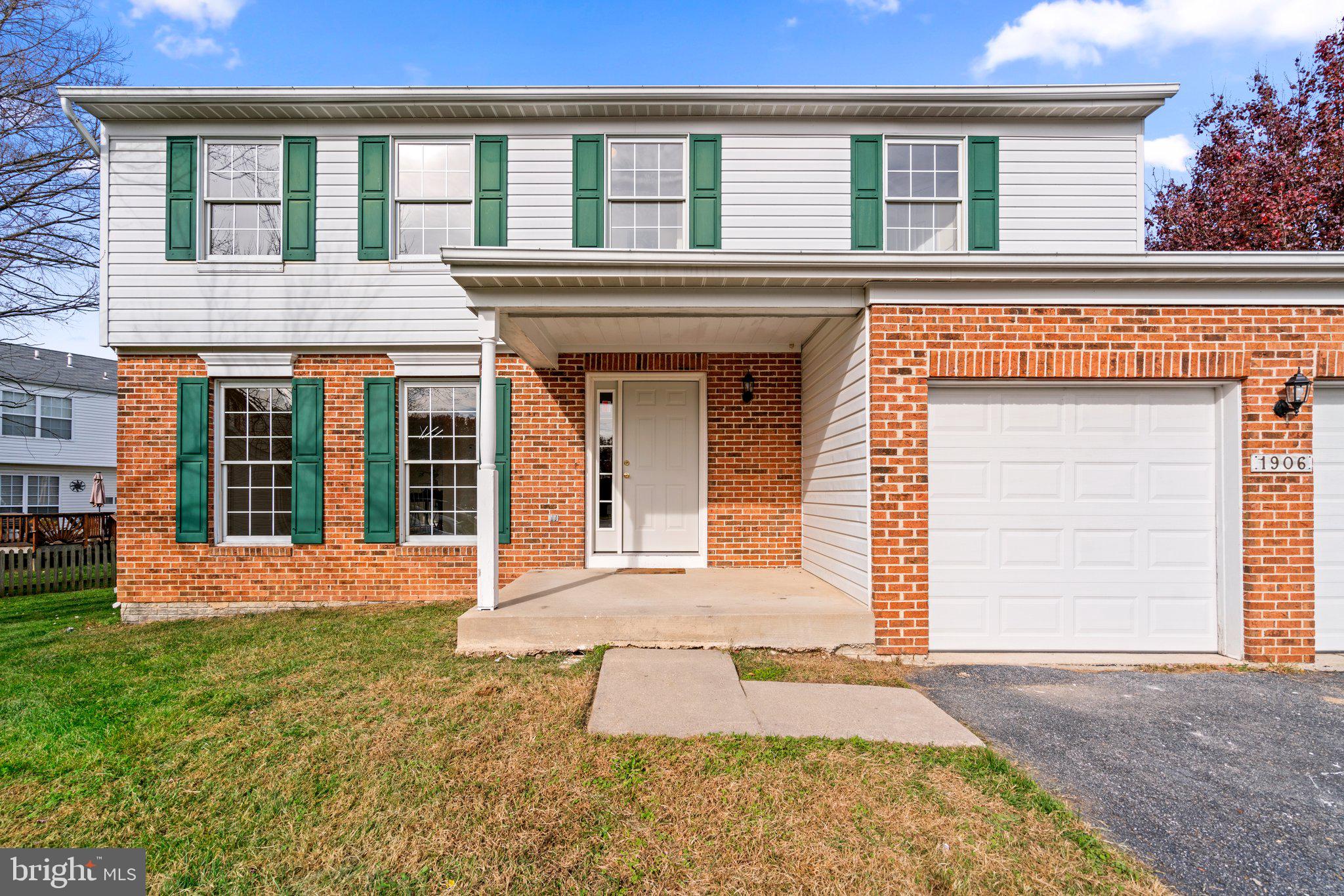 SEVEN OAKS - Residential