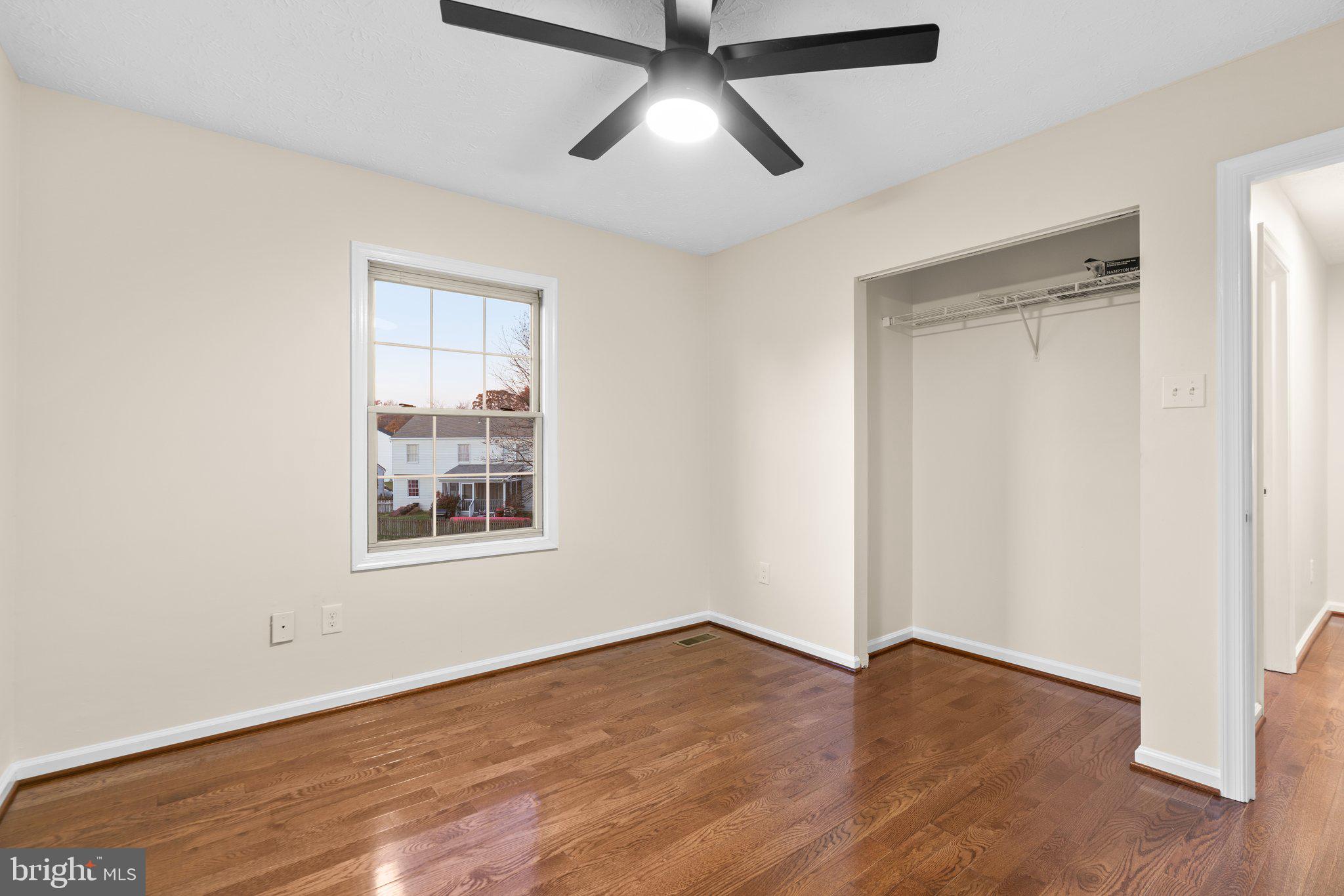 SEVEN OAKS - Residential