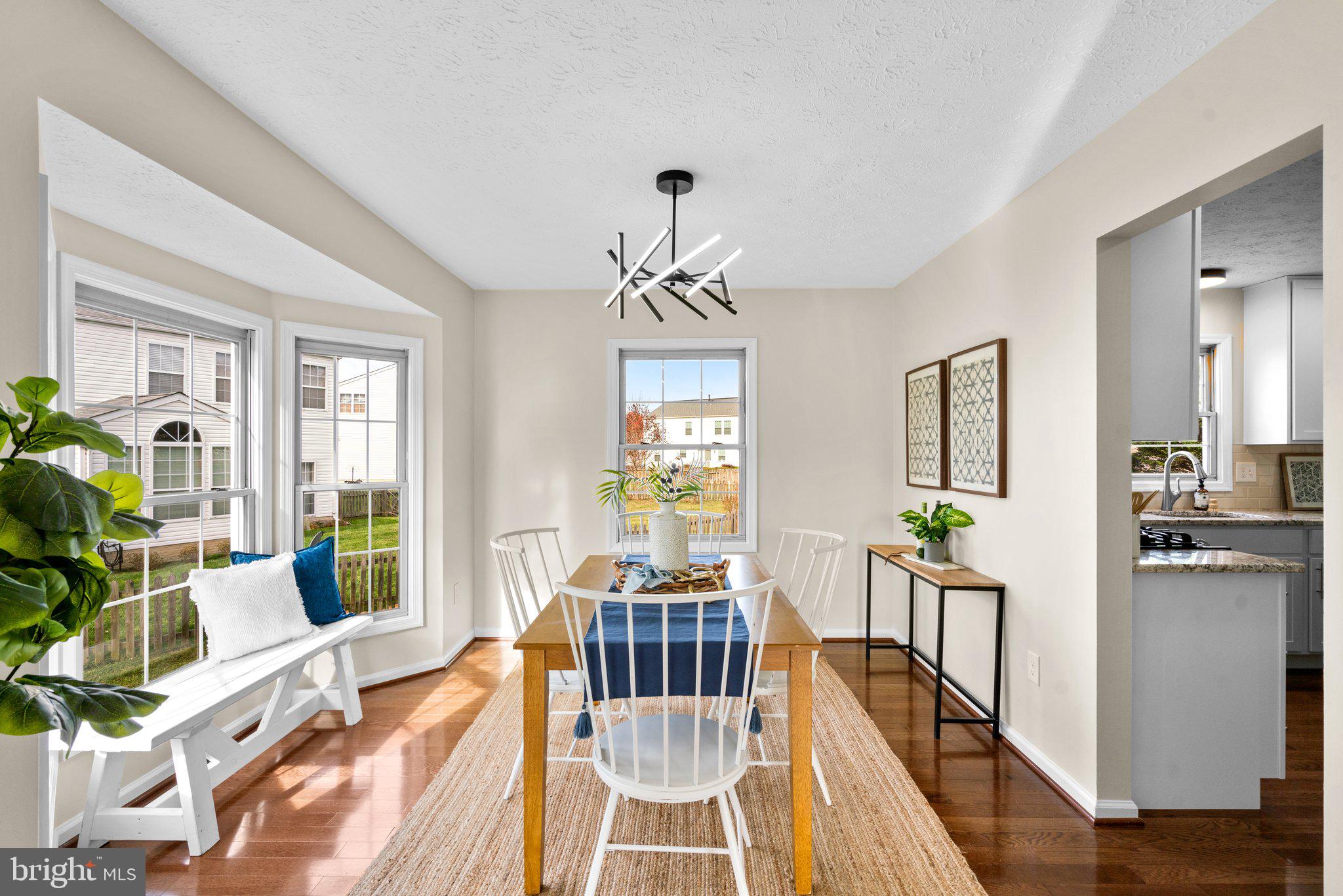 SEVEN OAKS - Residential