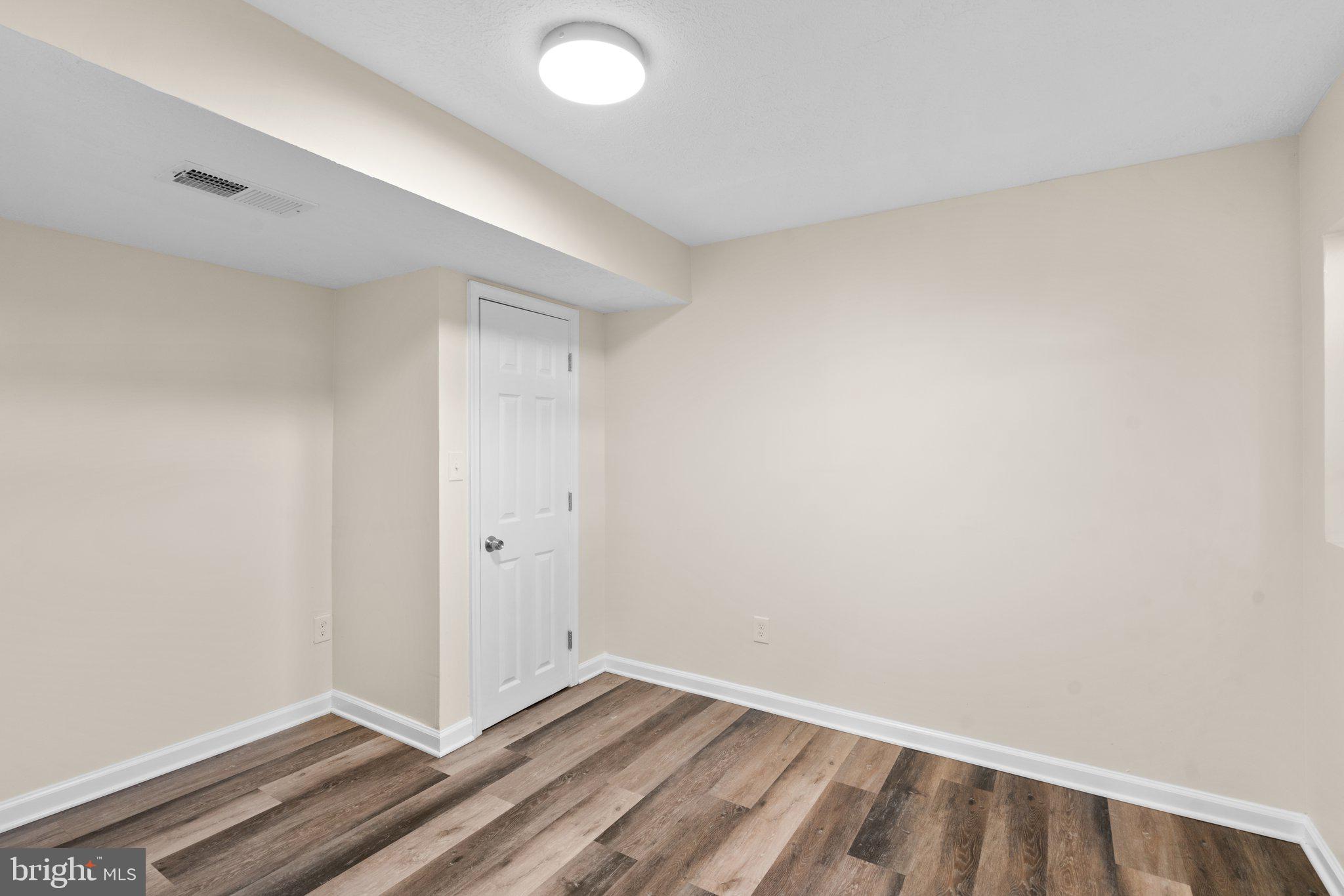 SEVEN OAKS - Residential