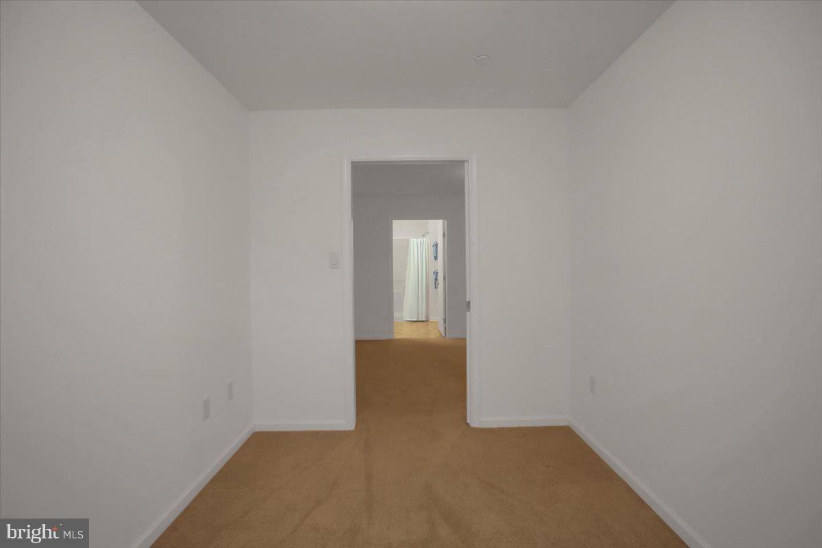 EMERALD POINTE - Residential