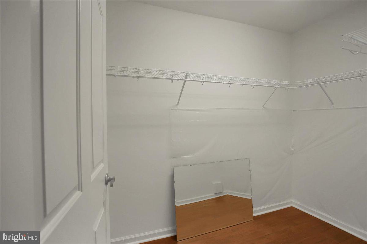 EMERALD POINTE - Residential