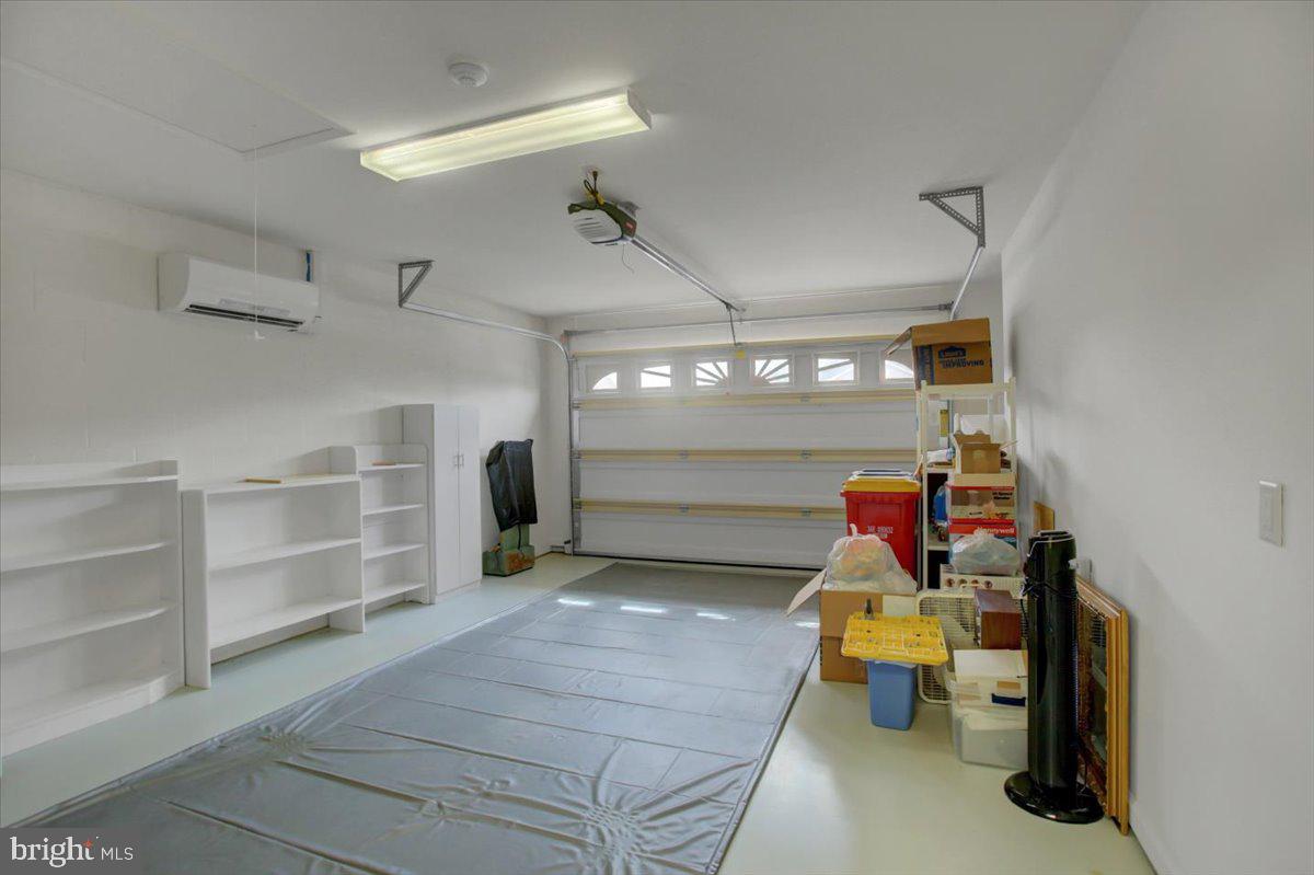 EMERALD POINTE - Residential