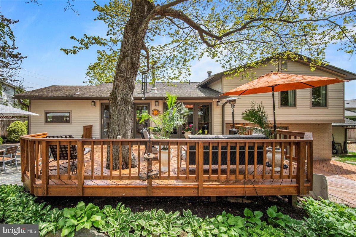 REGENCY ESTATES - Residential