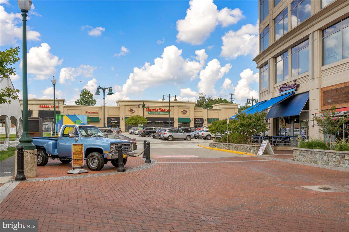 REGENCY ESTATES - Residential