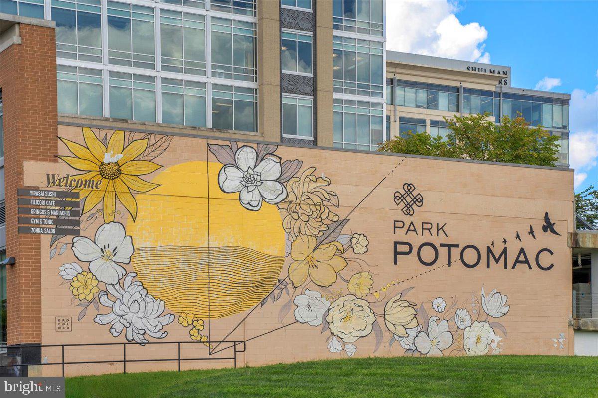 REGENCY ESTATES - Residential