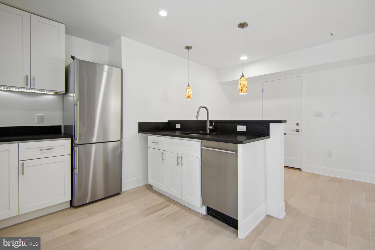 REGENCY ESTATES - Residential