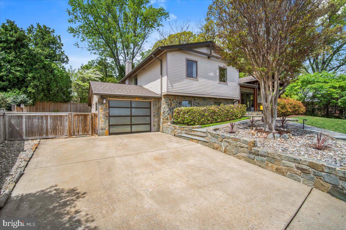 REGENCY ESTATES - Residential